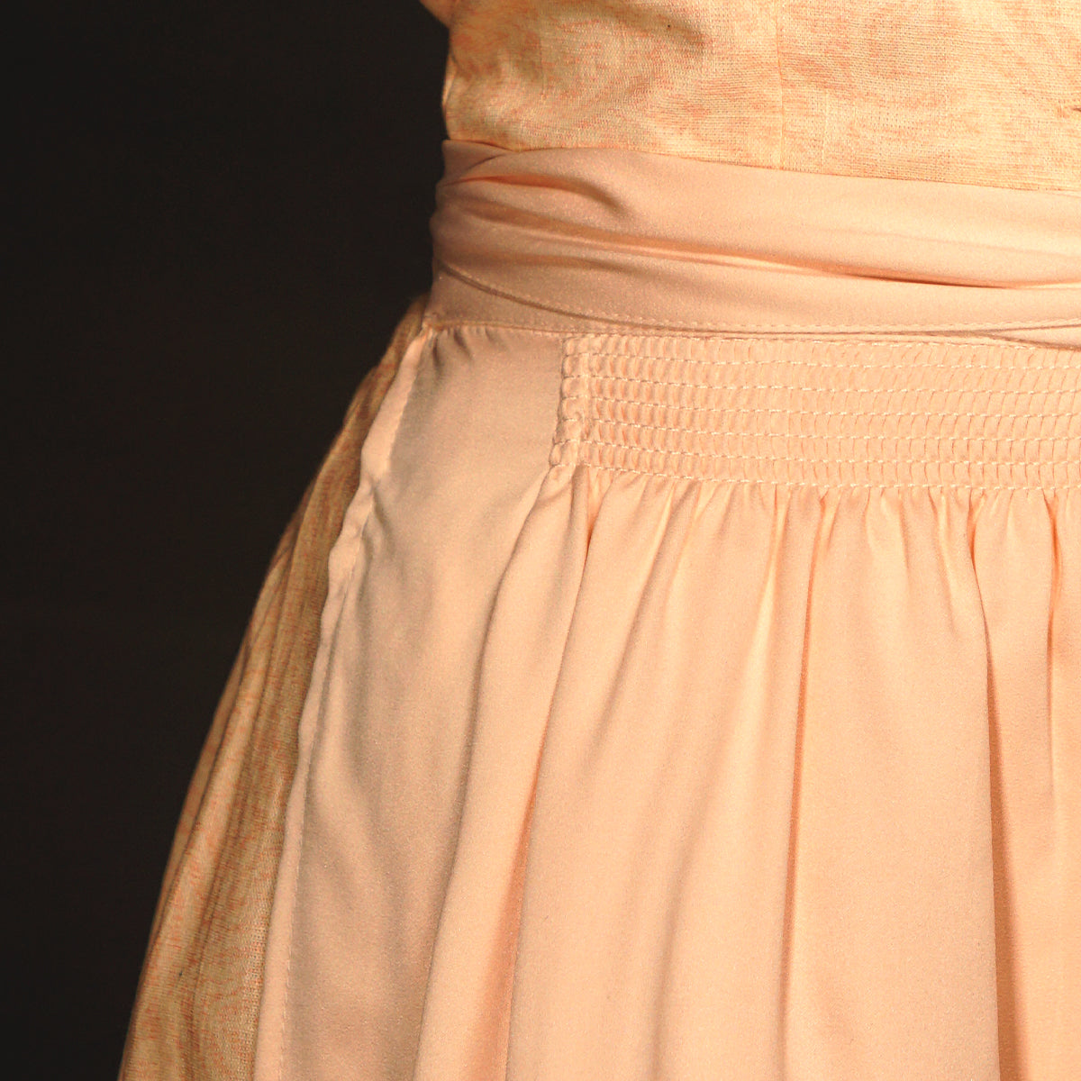 Elli & Juliette Dirnd Charlotta Aurora Apricot Flügelarm 70cm