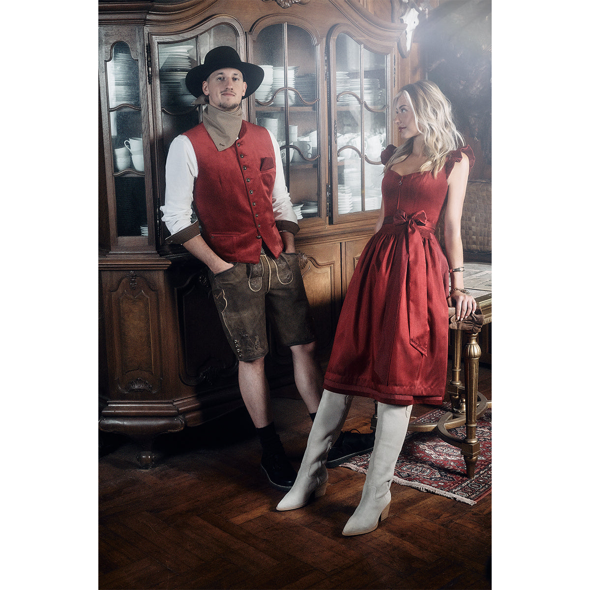 TREAM x Krüger Dirndl Para Siempre 70cm Flügelarm Rot Kollektion 2026