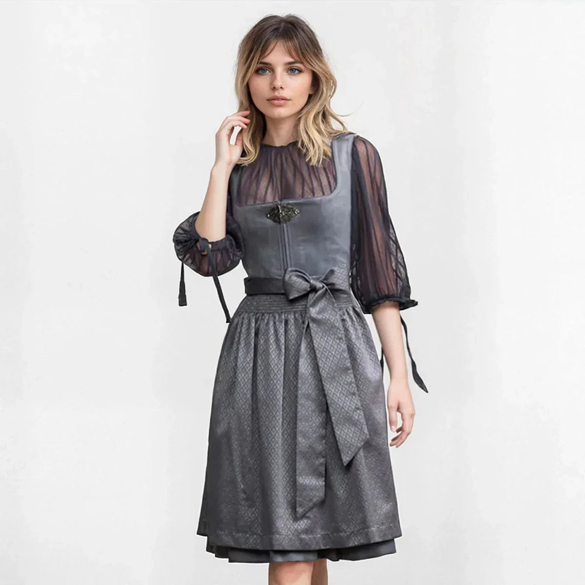  Dirndl mit Schleife | Tradition trifft Mode