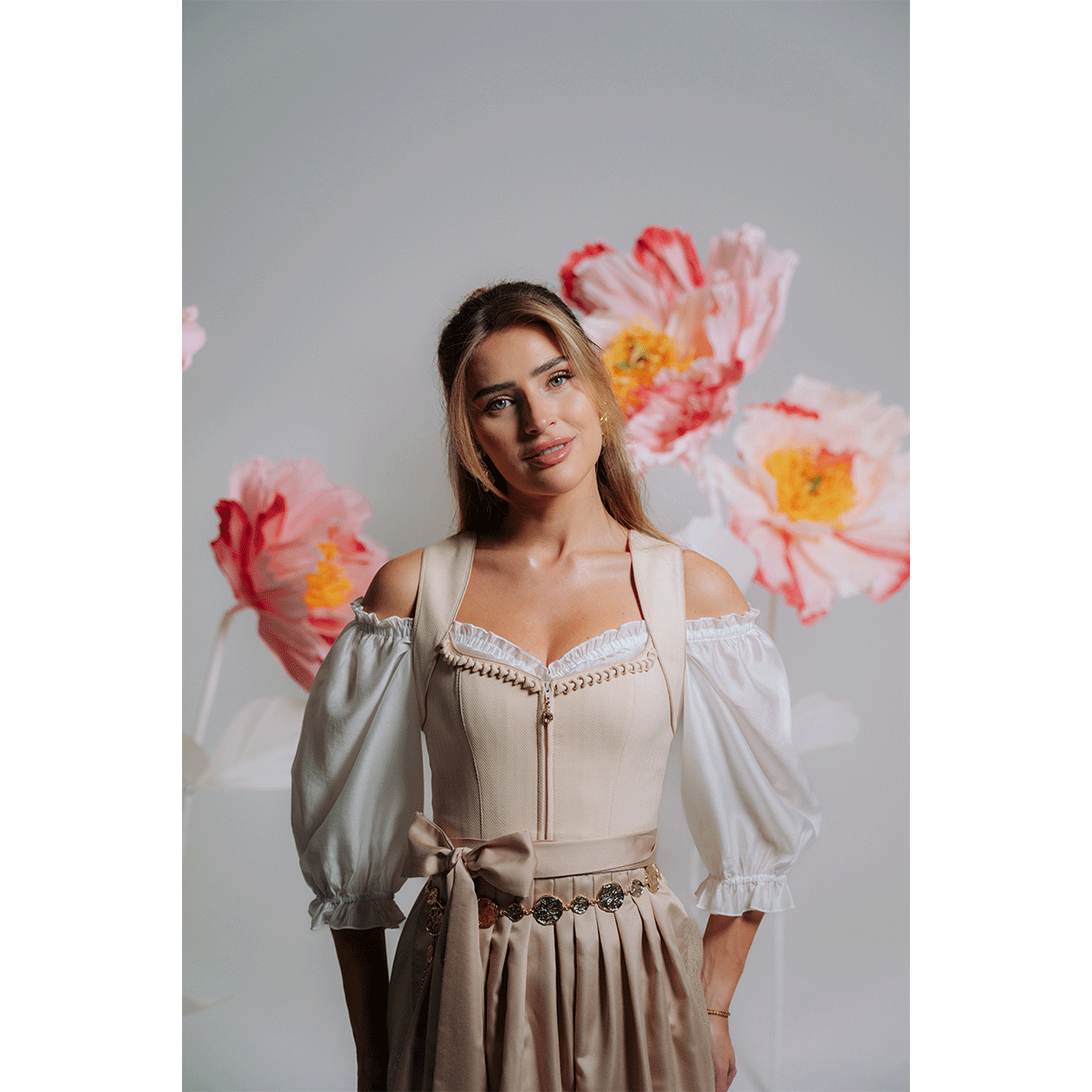 Anna von Klinski x Krüger Dirndl Liora 70cm Kollektion 2026