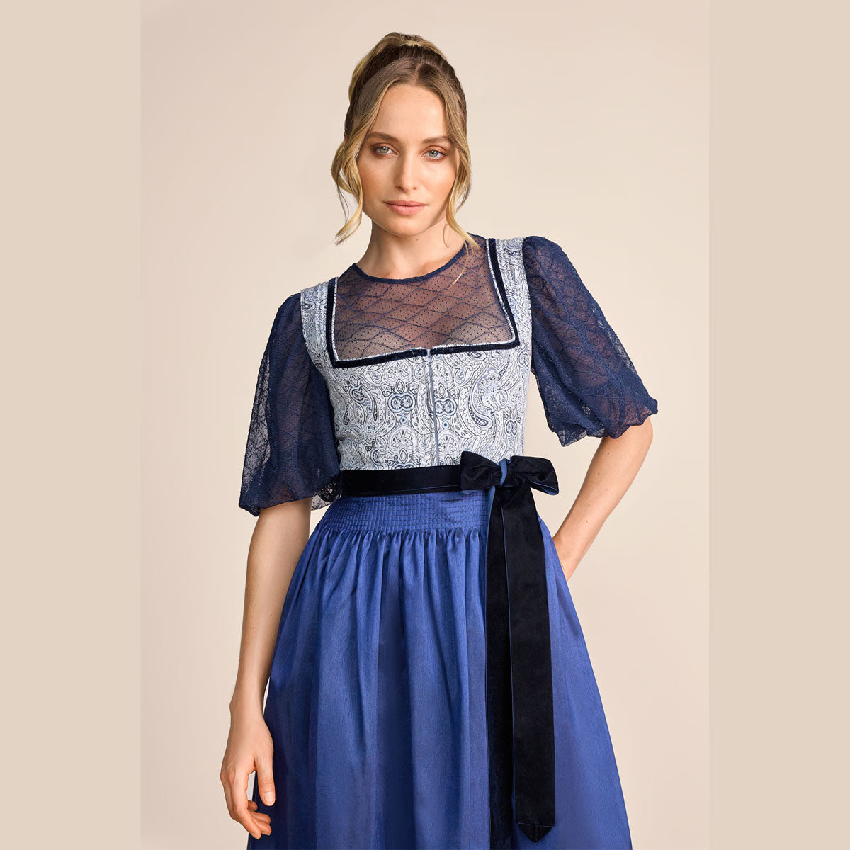 Krüger Dirndl Callista Blau mit Reißverschluss 70cm - Datschi Trachten
