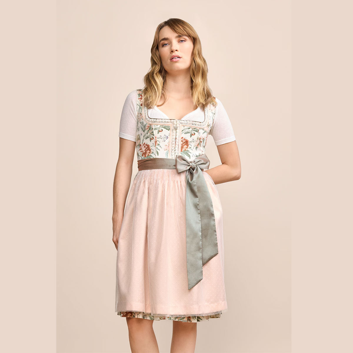 Krüger Dirndl Joceline Floral Rosé Perlenborte 60cm - Datschi Trachten