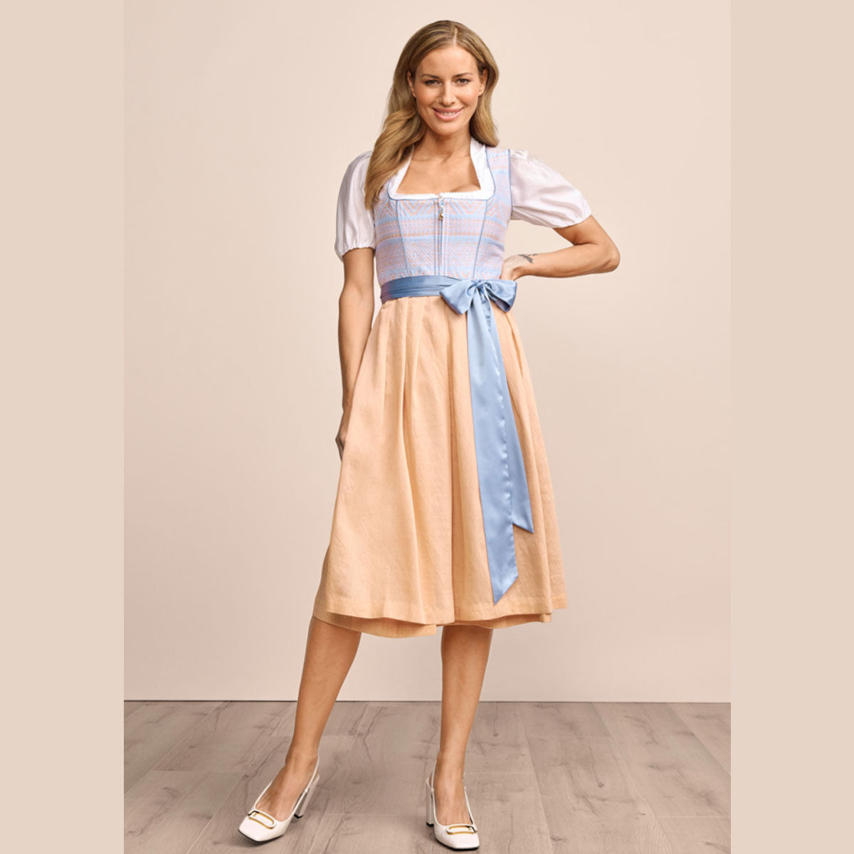 Krüger Dirndl Liese Blau Reißverschluss 70cm - Datschi Trachten
