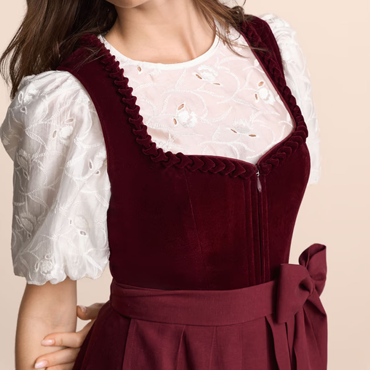 Krüger Dirndl Naomie Bordeaux Samt 70cm
