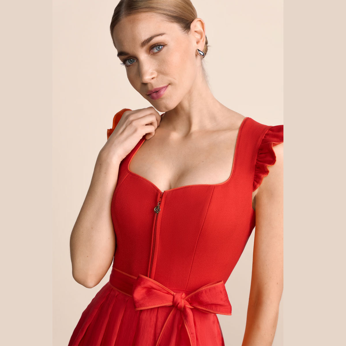 Krüger Dirndl Padme Rot Flügelarm 70cm - Datschi Trachten