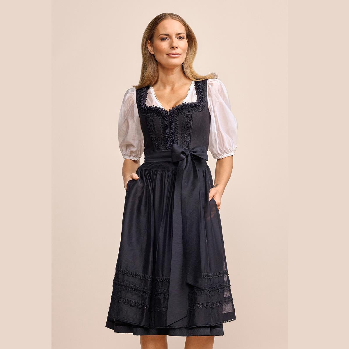 Krüger Dirndl Schwarz Verity Herz Ausschnitt 70cm - Datschi Trachten
