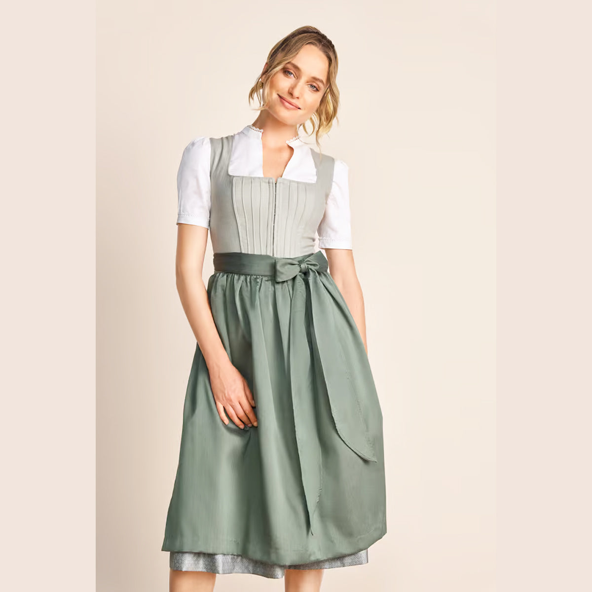 Krüger Dirndl Margit Grün 70cm Leinenstruktur mit Reißverschluss und Schleife Farbe: Grün,  Hellgrün,  Salbei