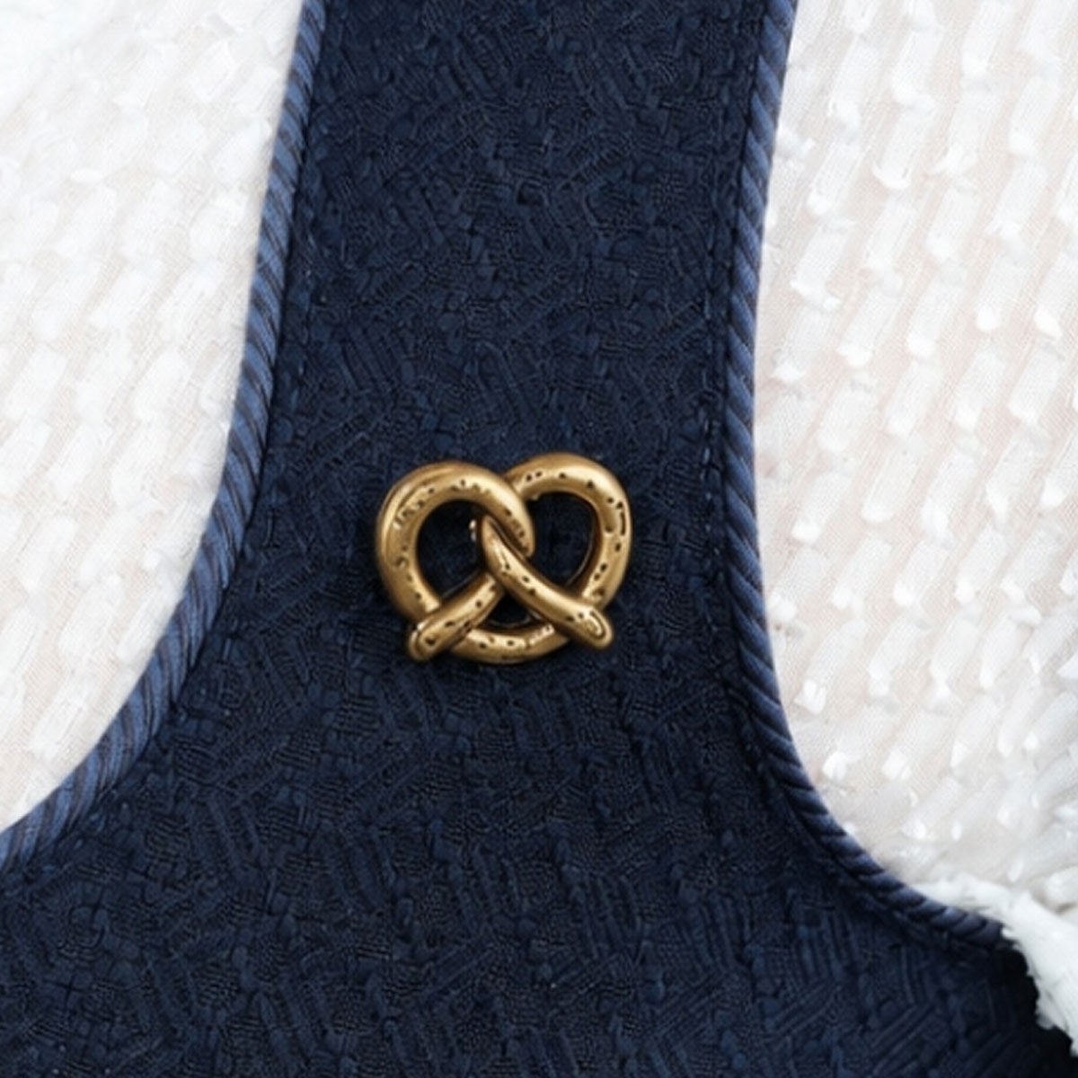 MarJo Anstecker Breze Altgold