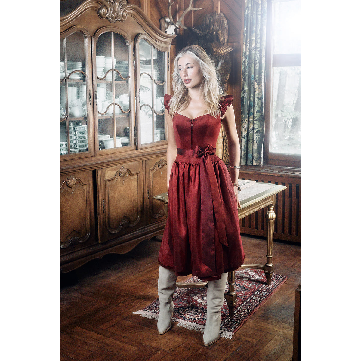 TREAM x Krüger Dirndl Para Siempre 70cm Flügelarm Rot Kollektion 2026